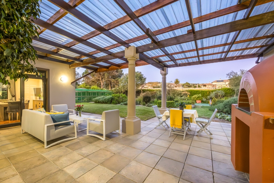 4 Bedroom Property for Sale in Klein Zevenwacht Western Cape